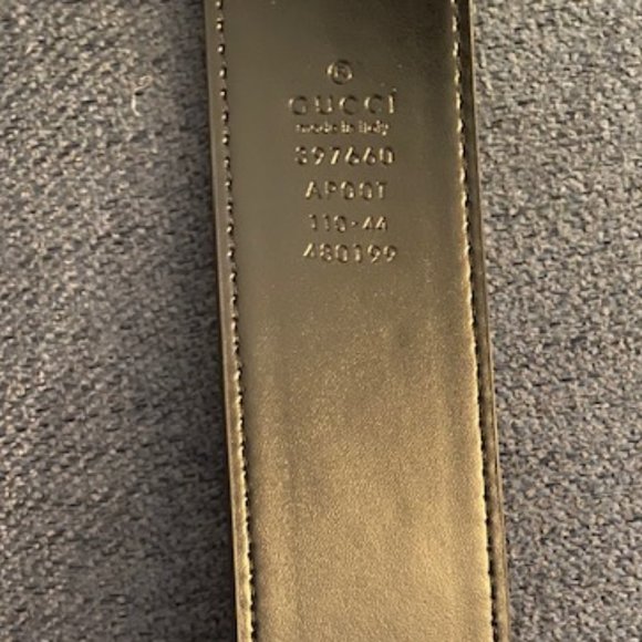 good condition  men\'s/women\'s gucci belt!!